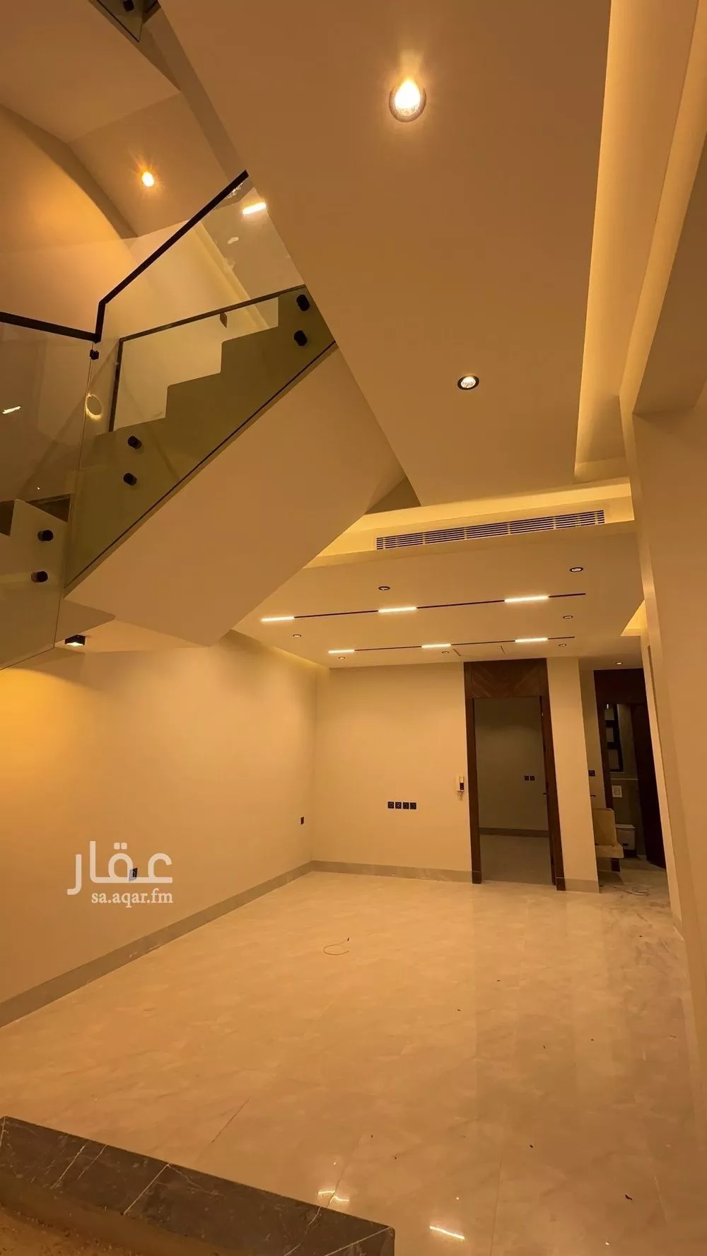 5 bedroom villa in Al Mahdiyyah 6