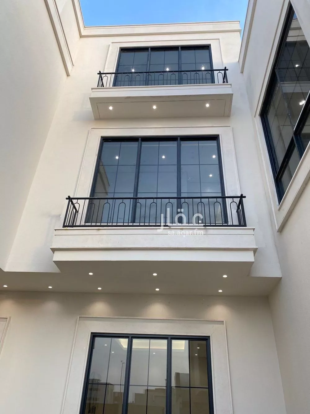 5 bedroom villa in Al Mahdiyyah 4