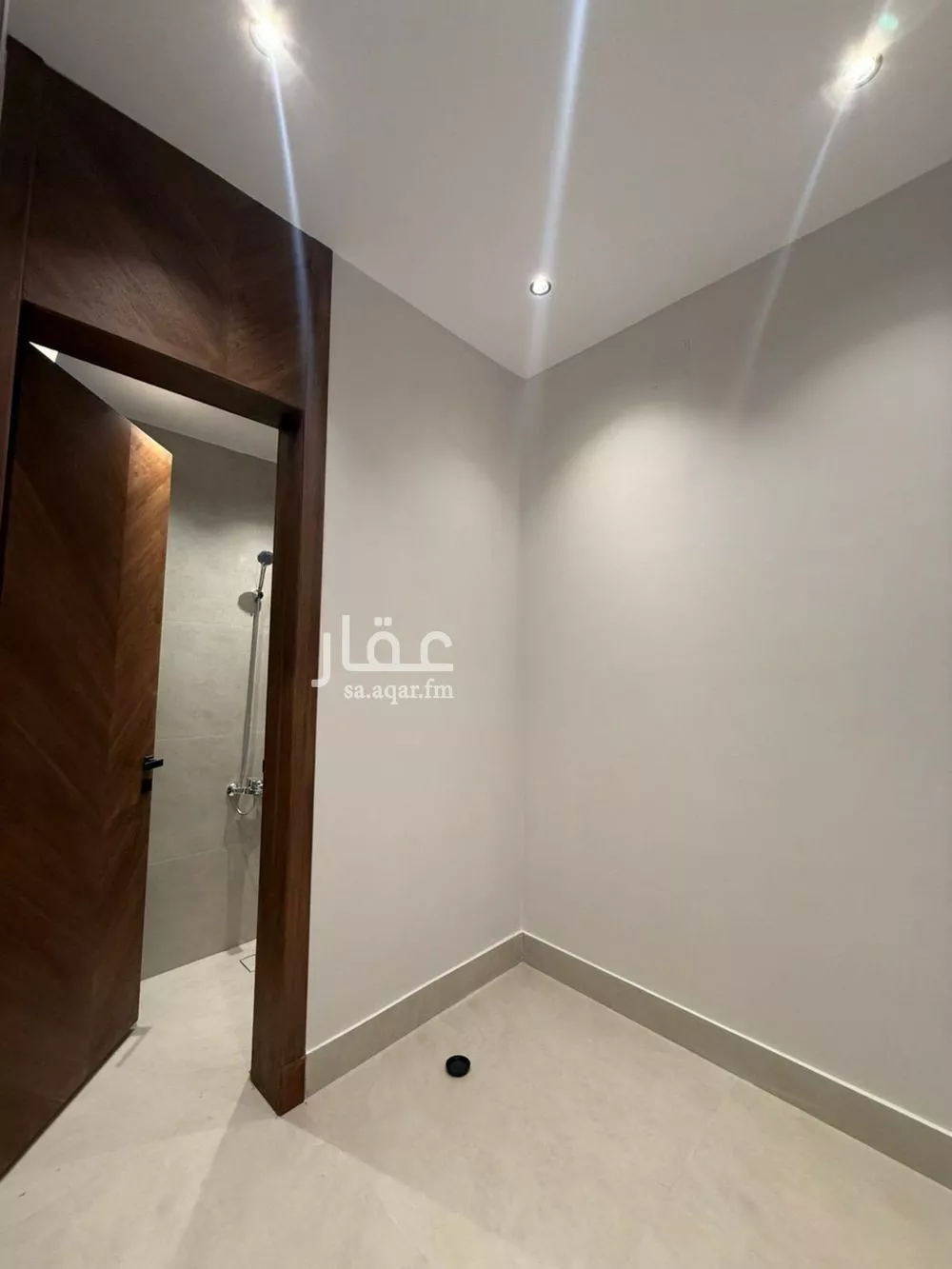 فيلا 6 غرف في المهدية 7