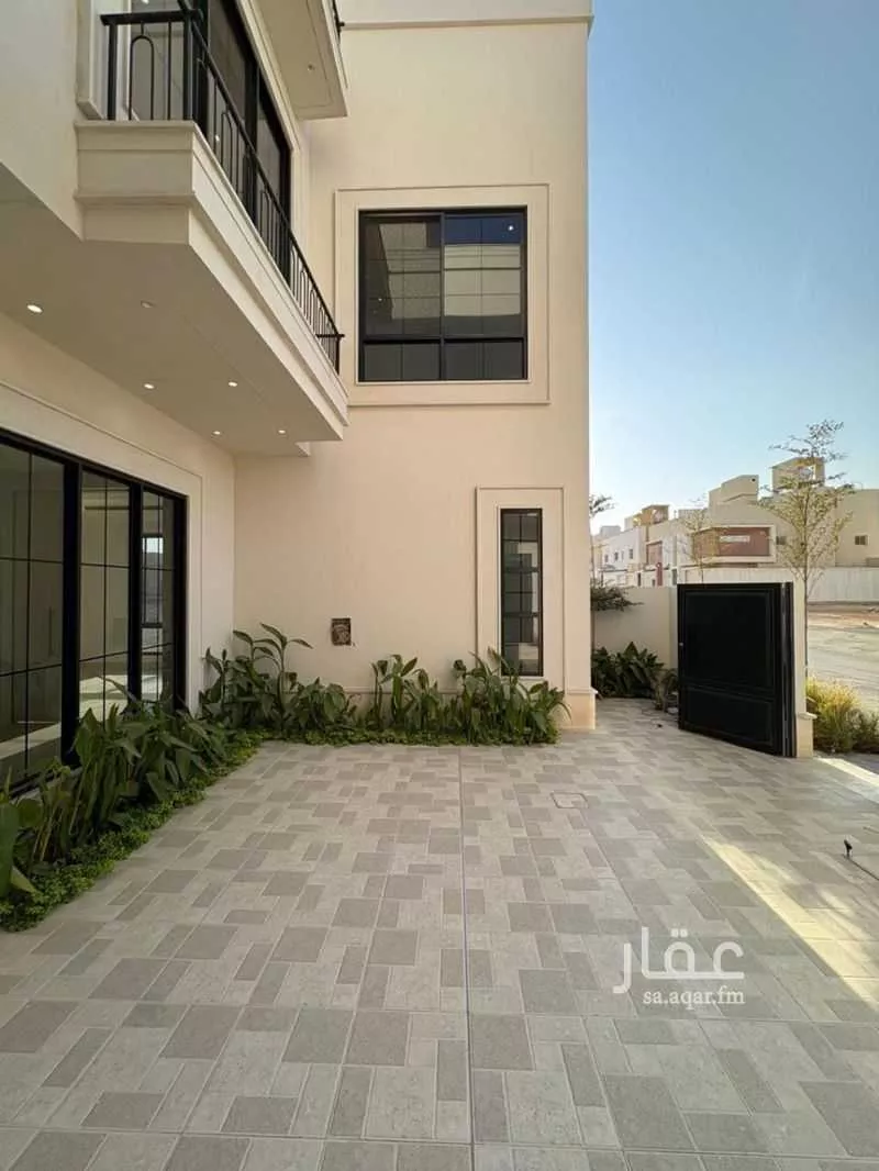 5 bedroom villa in Al Mahdiyyah 5