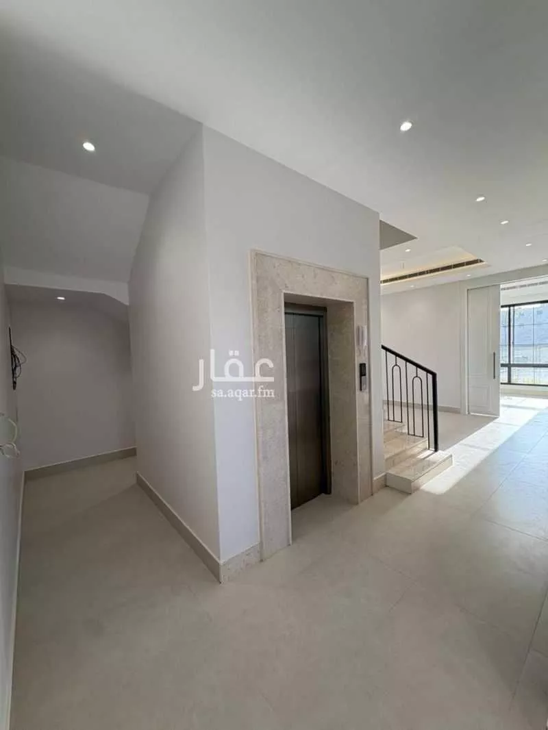 5 bedroom villa in Al Mahdiyyah 8