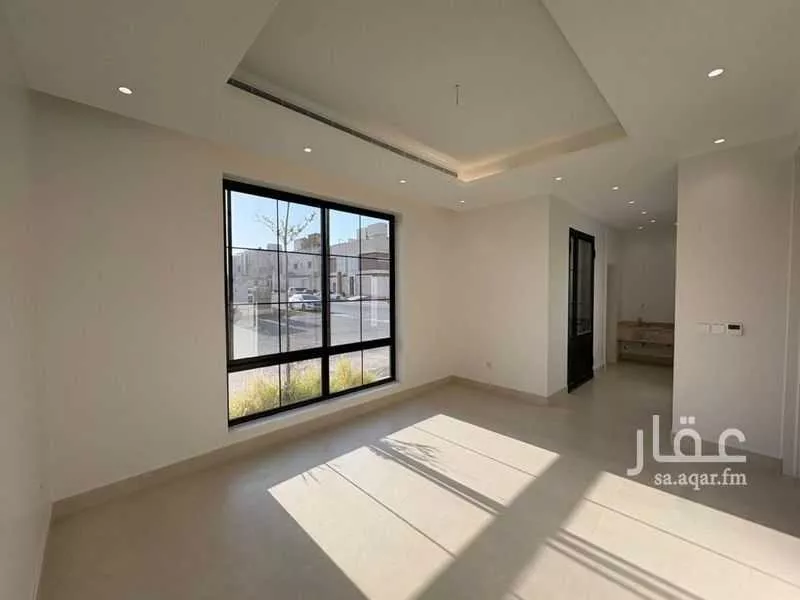 5 bedroom villa in Al Mahdiyyah 9