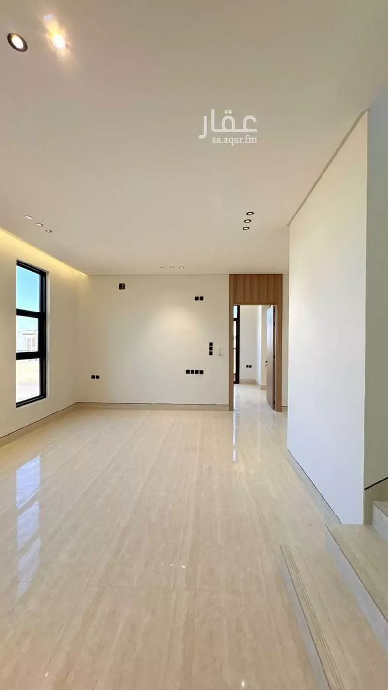 5 bedroom villa in Al Mahdiyyah 12