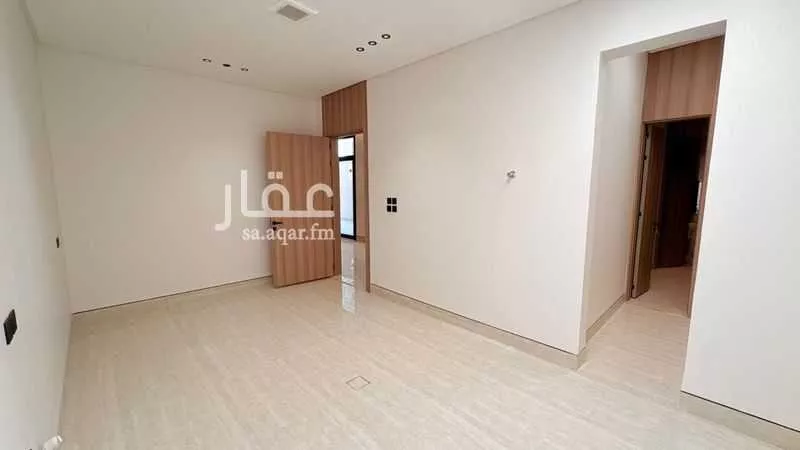 5 bedroom villa in Al Mahdiyyah 3