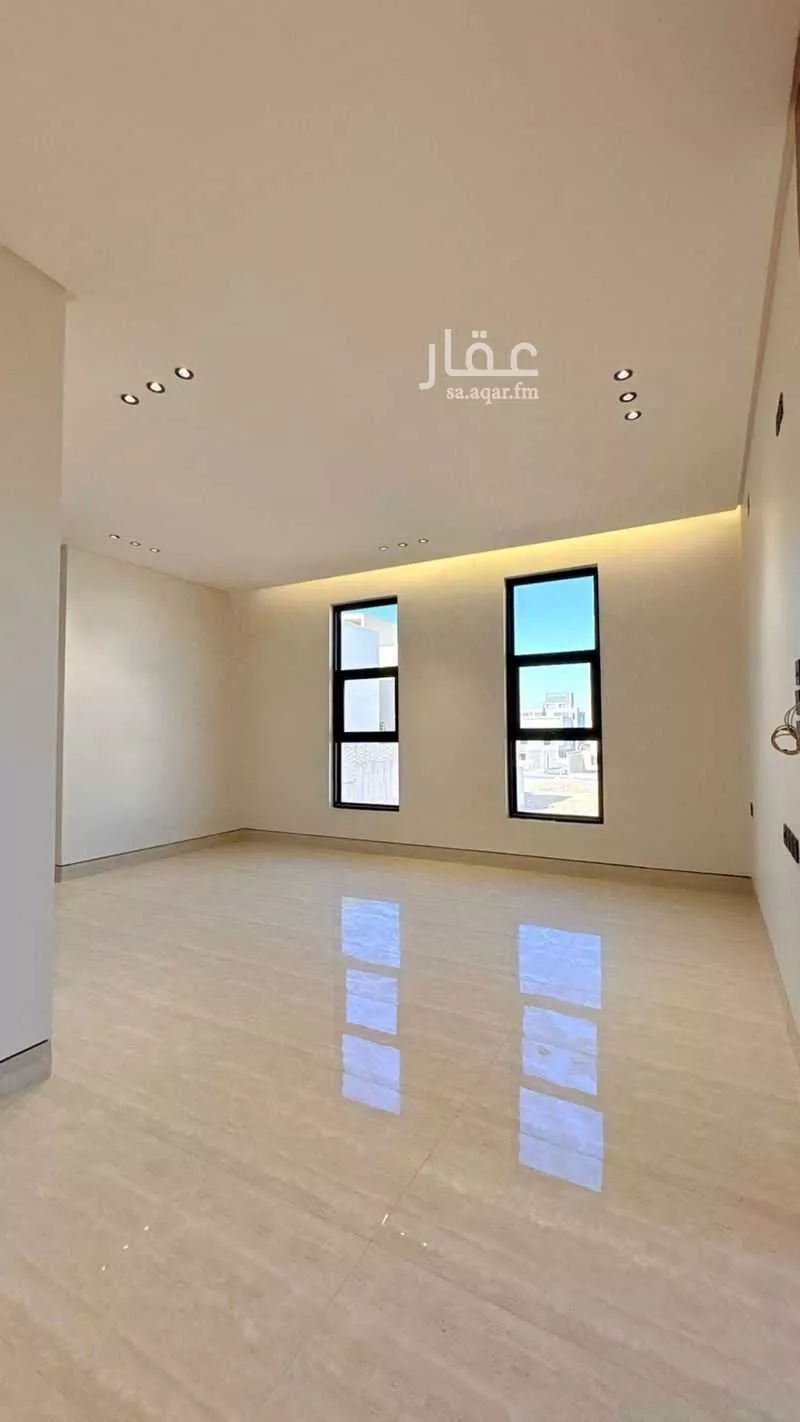 5 bedroom villa in Al Mahdiyyah 4