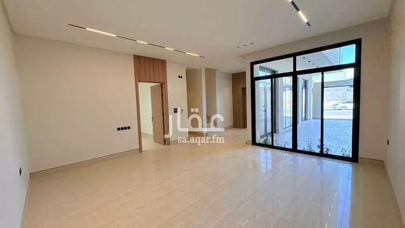 5 bedroom villa in Al Mahdiyyah 7