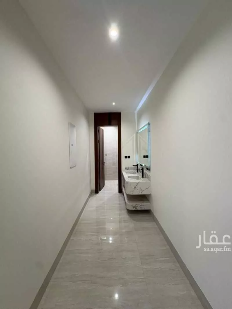 6 bedroom villa in Al Mahdiyyah 20