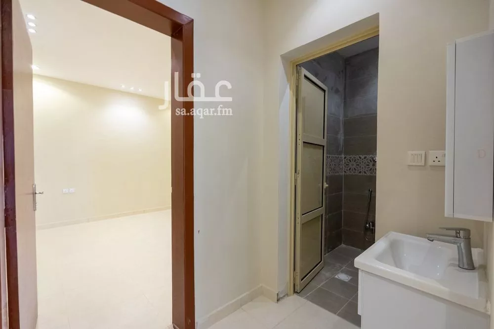 15 bedroom building in Dahiat Namar, Riyadh 18