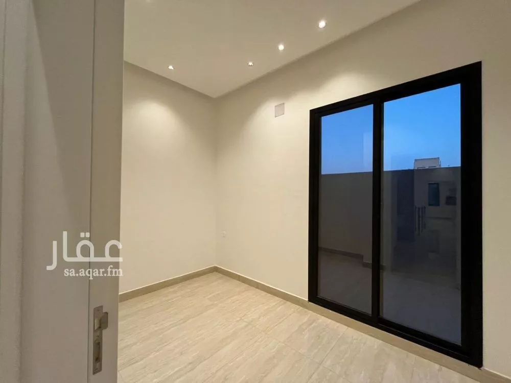 5 bedroom villa in Al Mahdiyyah 13