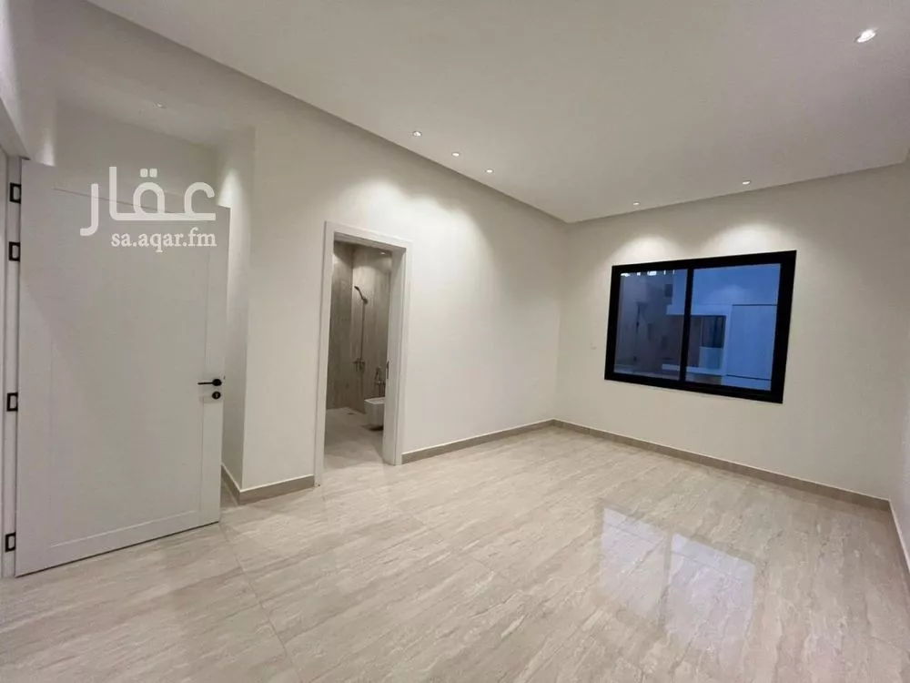 5 bedroom villa in Al Mahdiyyah 7