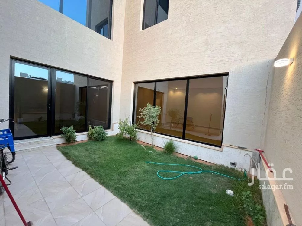 5 bedroom villa in Al Mahdiyyah 8
