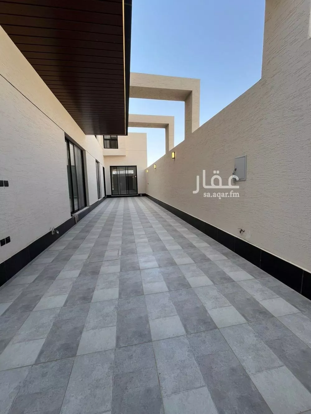 فيلا 7 غرف في المهدية 9