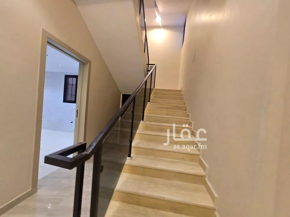 6 bedroom villa in Al Uraija Al Wusta, Riyadh 11