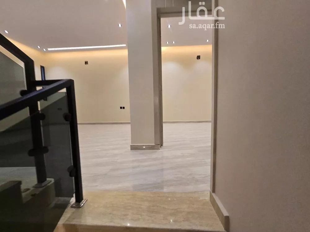 6 bedroom villa in Al Uraija Al Wusta, Riyadh 15