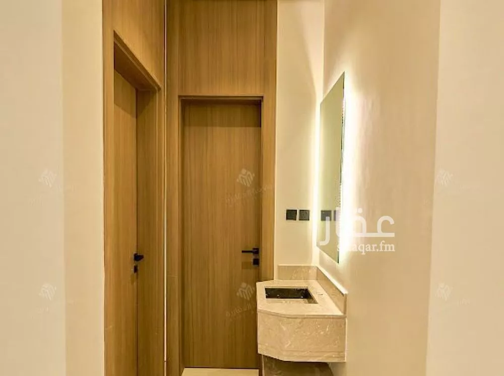 5 bedroom villa in Al Mahdiyyah 17