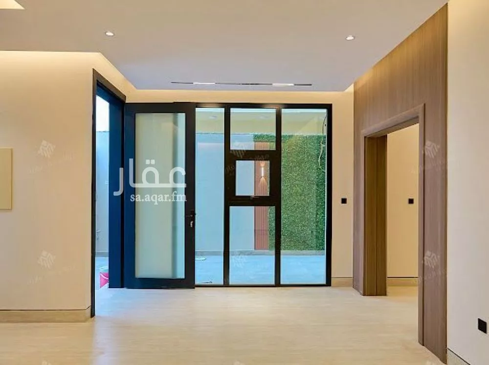 5 bedroom villa in Al Mahdiyyah 8