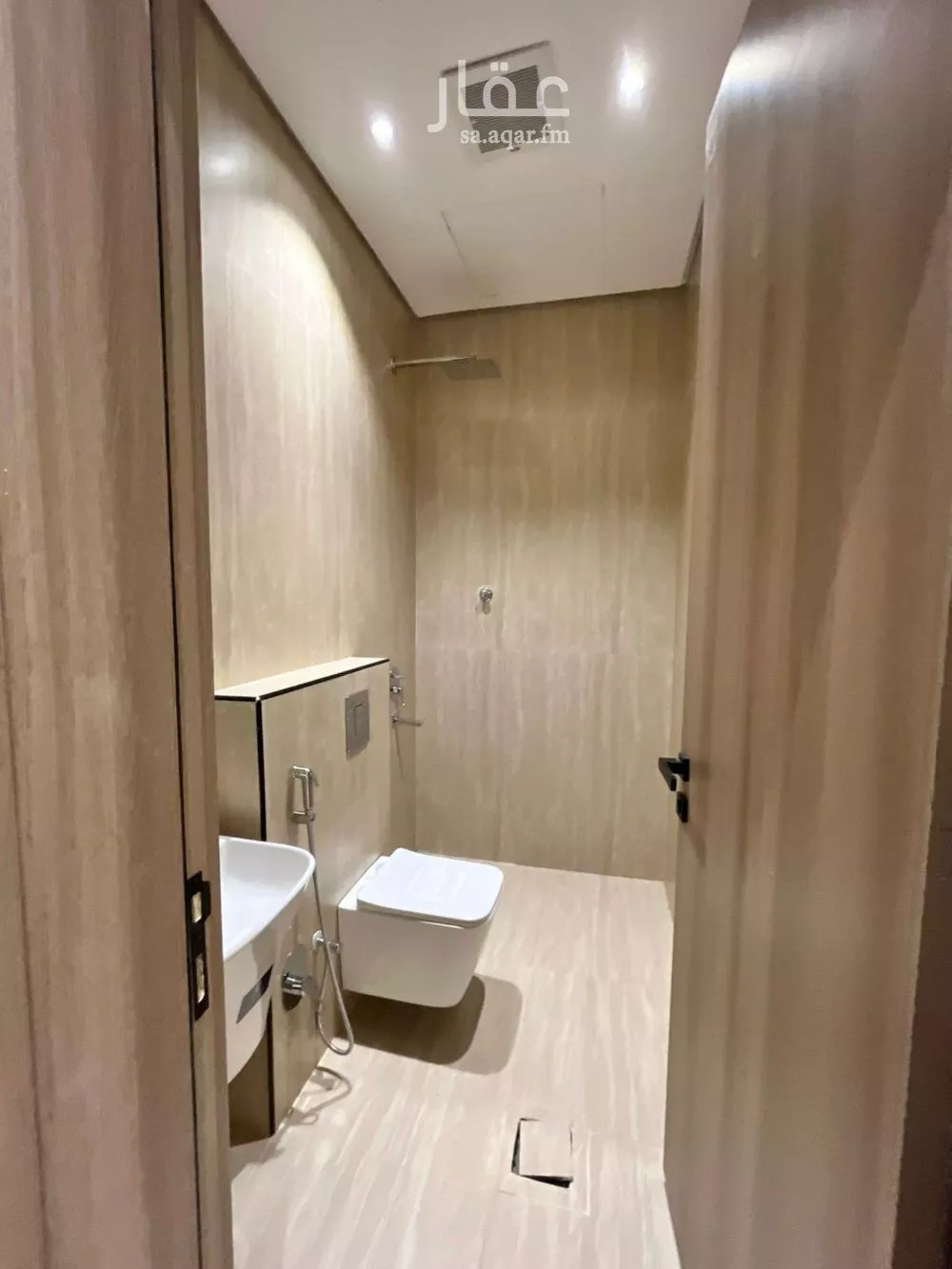 5 bedroom villa in Al Mahdiyyah 10