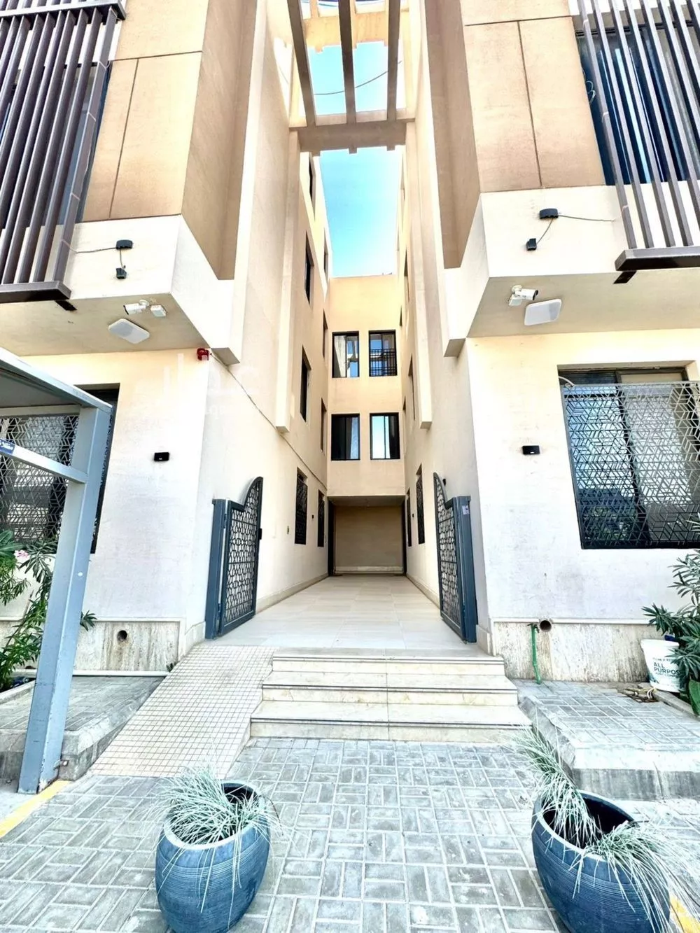 3 bedroom apartment in Al Qairawan 2