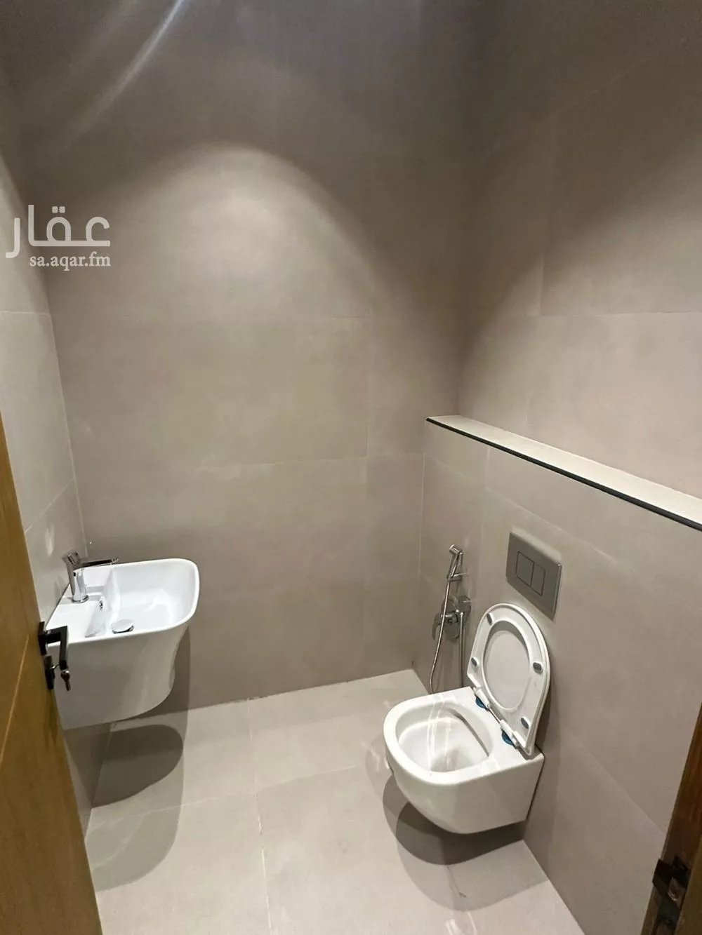 فيلا 4 غرف في النرجس 9