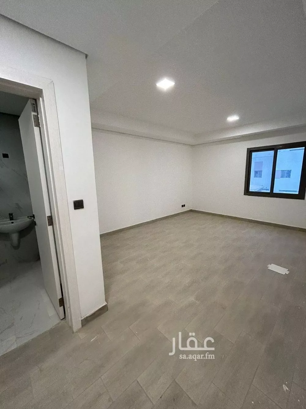 فيلا 4 غرف في النرجس 8