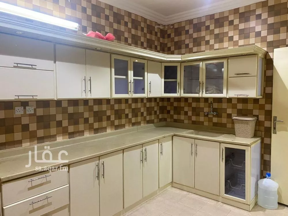 3 bedroom apartment in Okaz, Riyadh 5