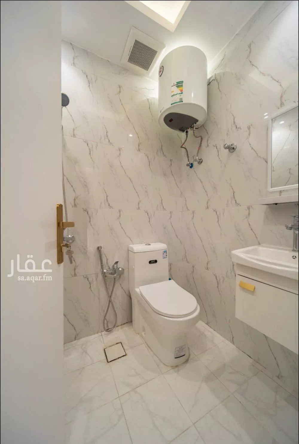 شقة 2 غرف في الضباط 4