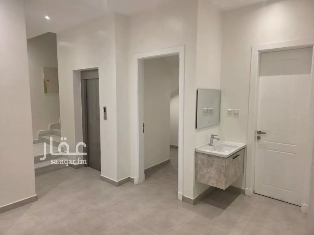 6 bedroom villa in Al Aridh 21