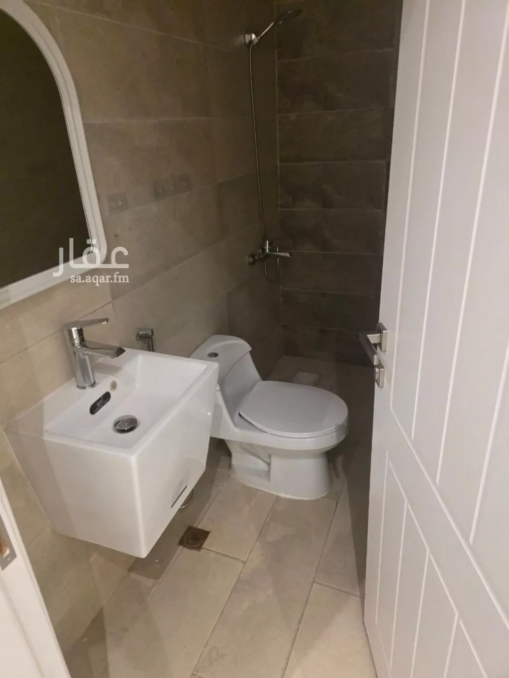 6 bedroom villa in Al Aridh 25