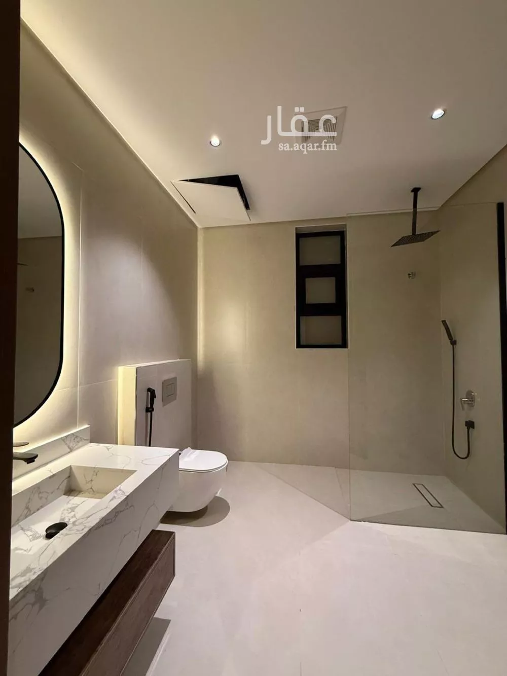 6 bedroom building in At Tahliyah, Eastern Province 13