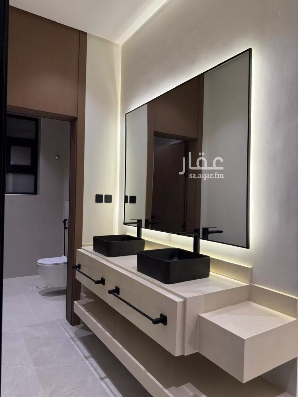 6 bedroom building in At Tahliyah, Eastern Province 9