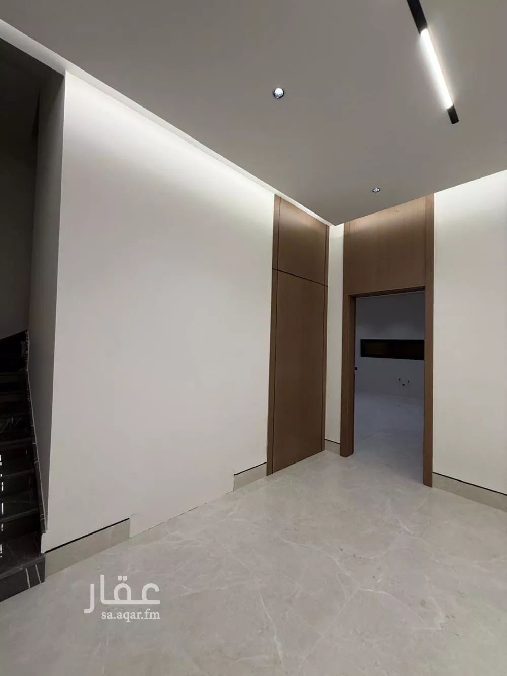 6 bedroom building in At Tahliyah, Eastern Province 8