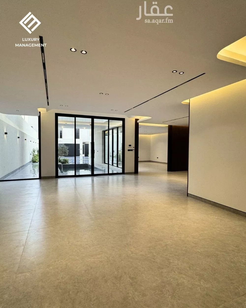 5 bedroom villa in Al Narjis 9