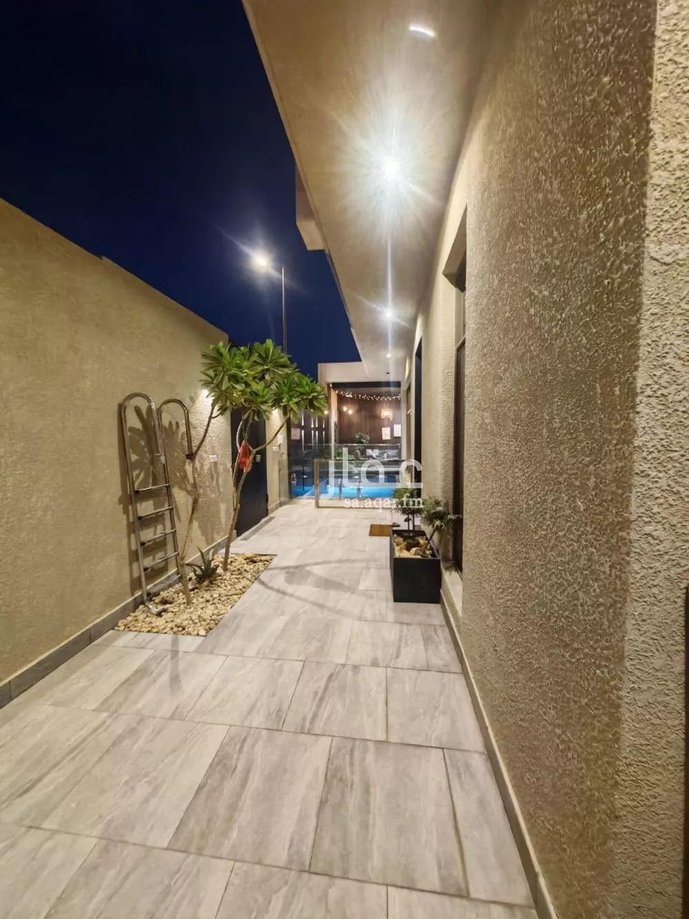 فيلا 5 غرف في النرجس 4