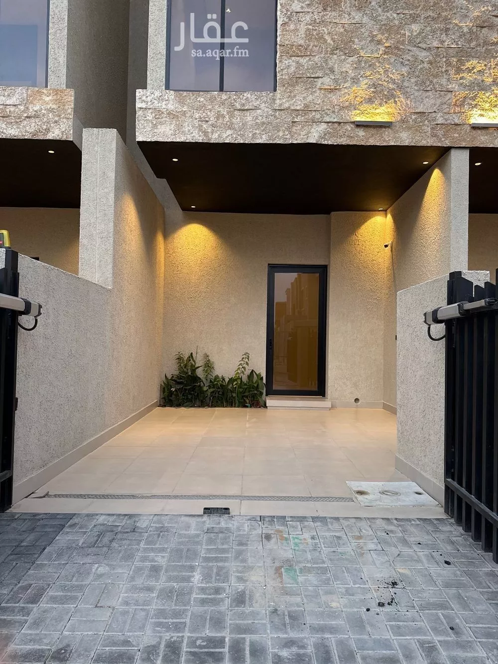 5 bedroom villa in Al Narjis 2