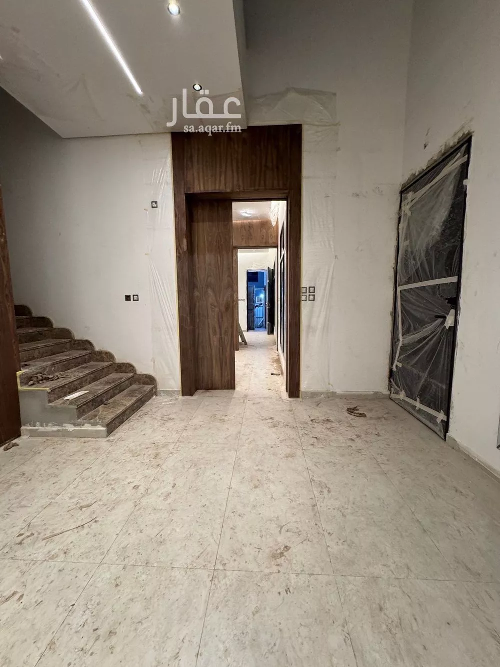 5 bedroom villa in Al Aridh 8