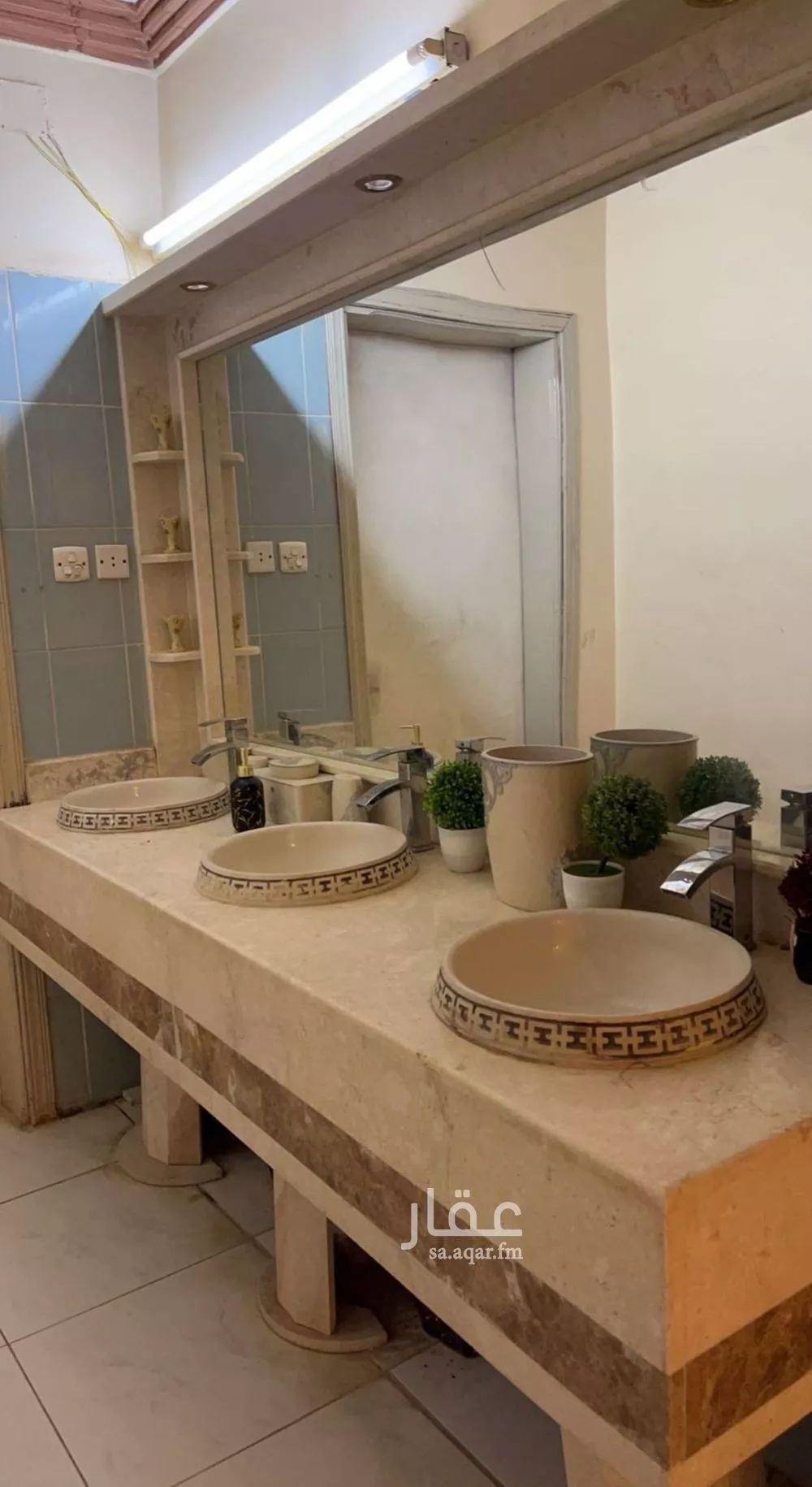 4 bedroom villa in Al Yarmouk 9