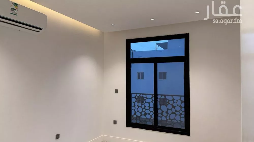 3 bedroom apartment in Al Malqa 4
