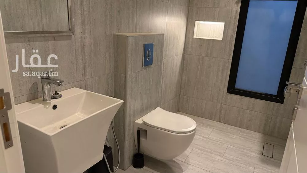 3 bedroom apartment in Al Malqa 8