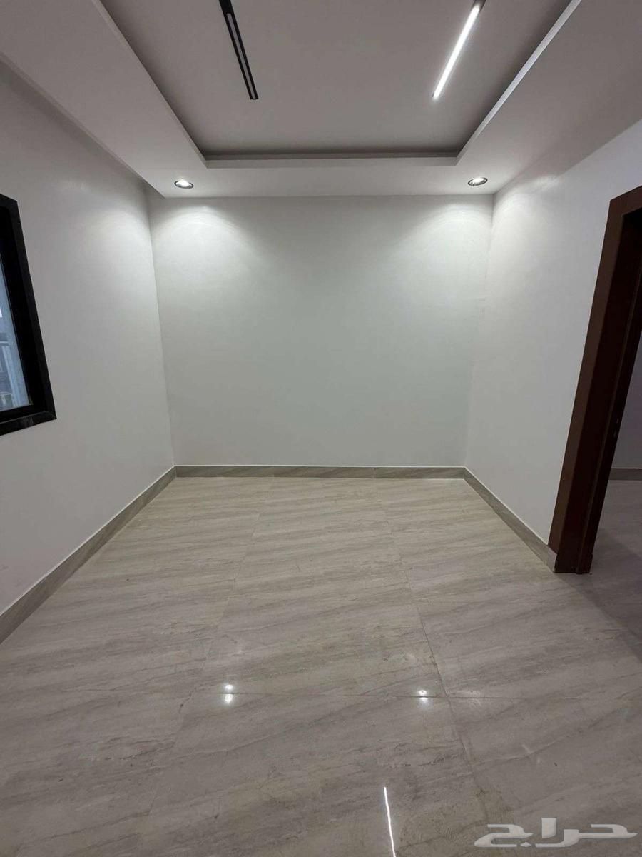 8 bedroom apartment in Al Janadriyah 11