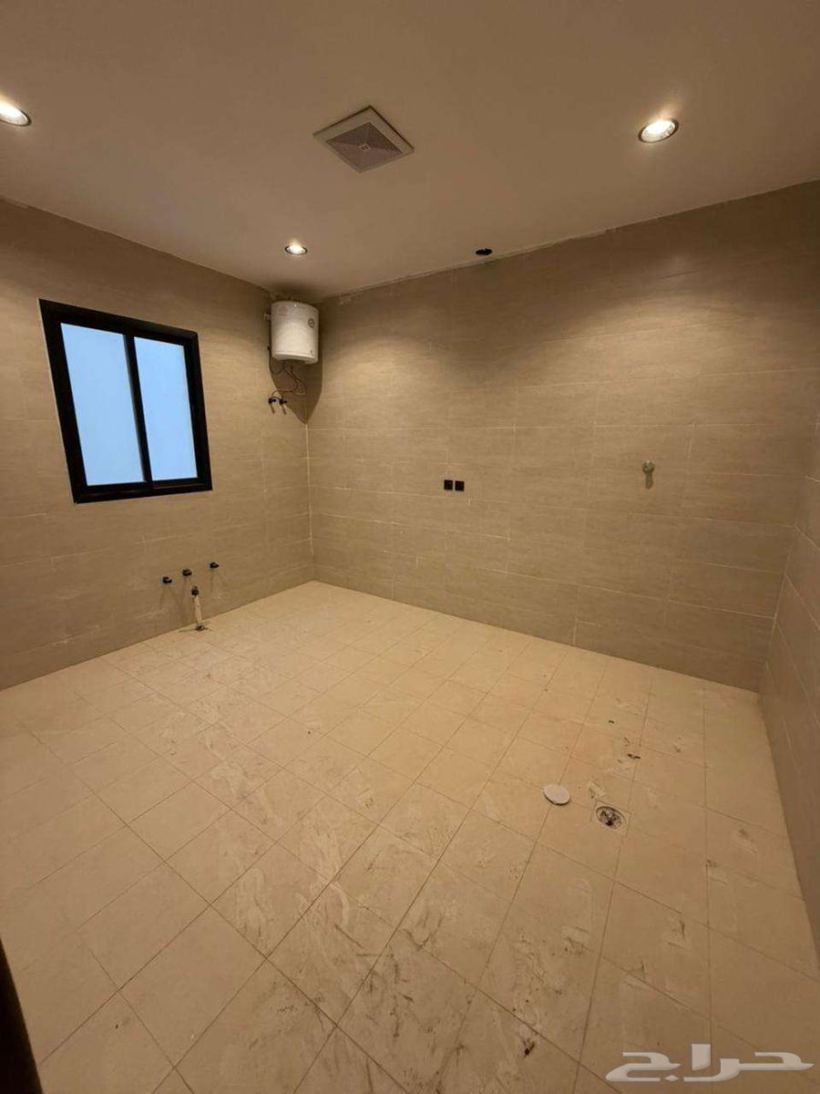 8 bedroom apartment in Al Janadriyah 12