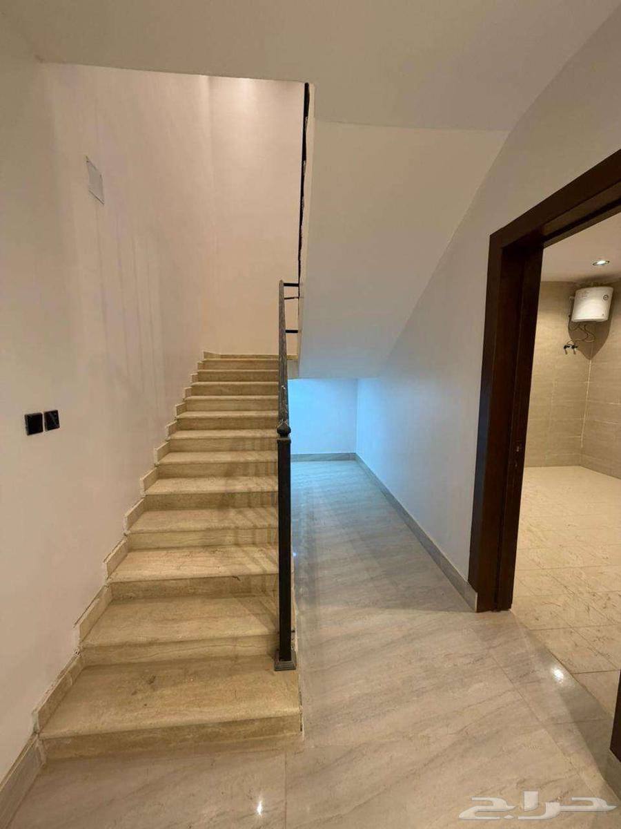 8 bedroom apartment in Al Janadriyah 4
