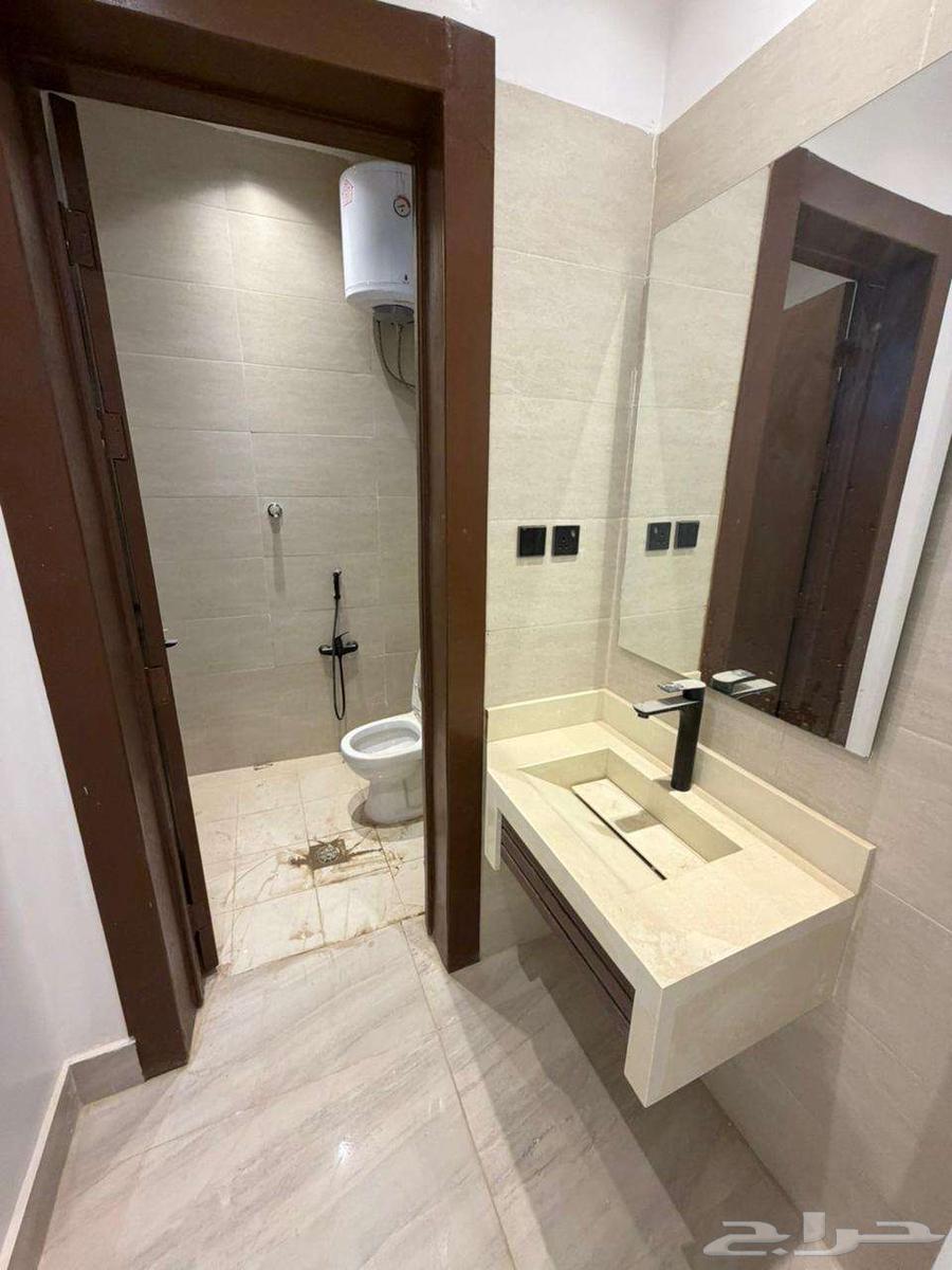 8 bedroom apartment in Al Janadriyah 7
