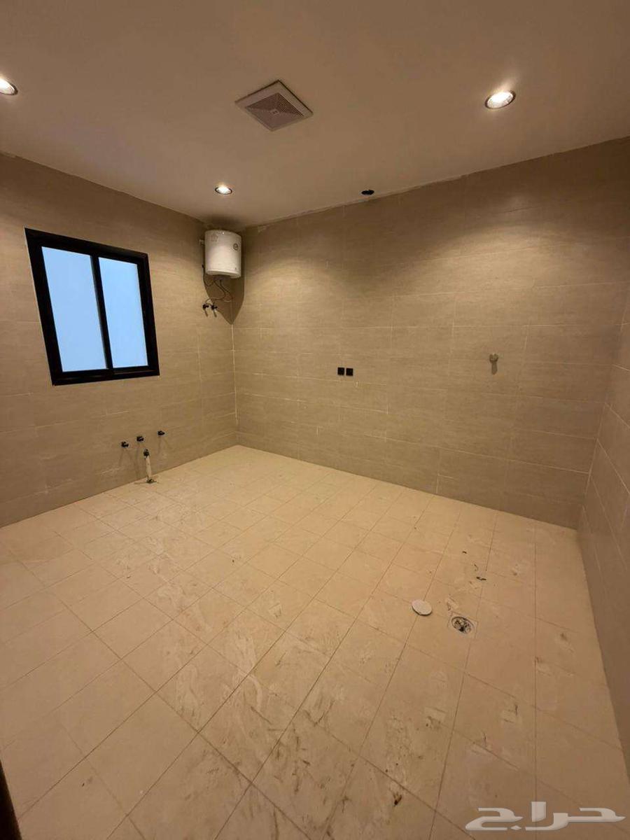 8 bedroom apartment in Al Janadriyah 9