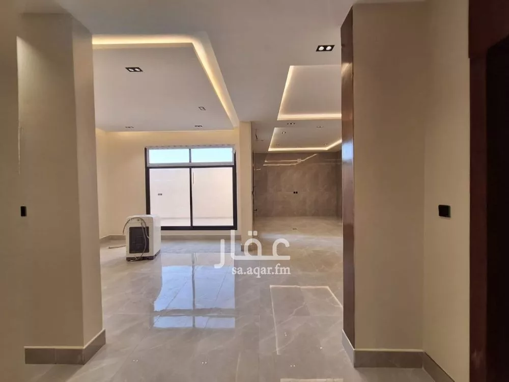 5 bedroom villa in Dhahrat Laban 2