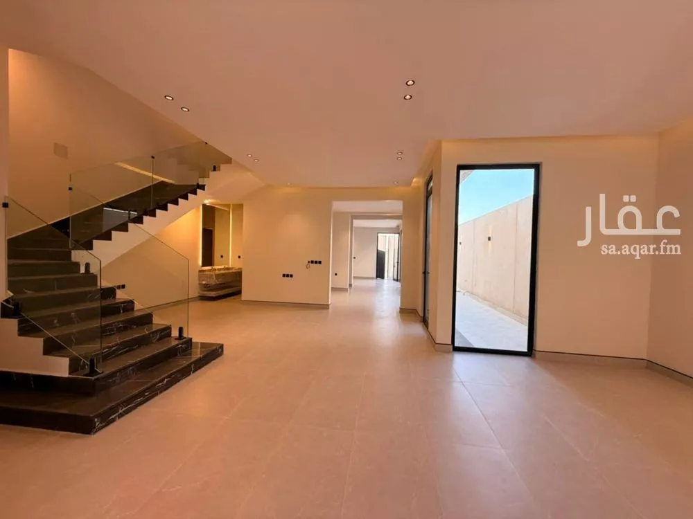 4 bedroom villa in Al Rimal, Riyadh 7