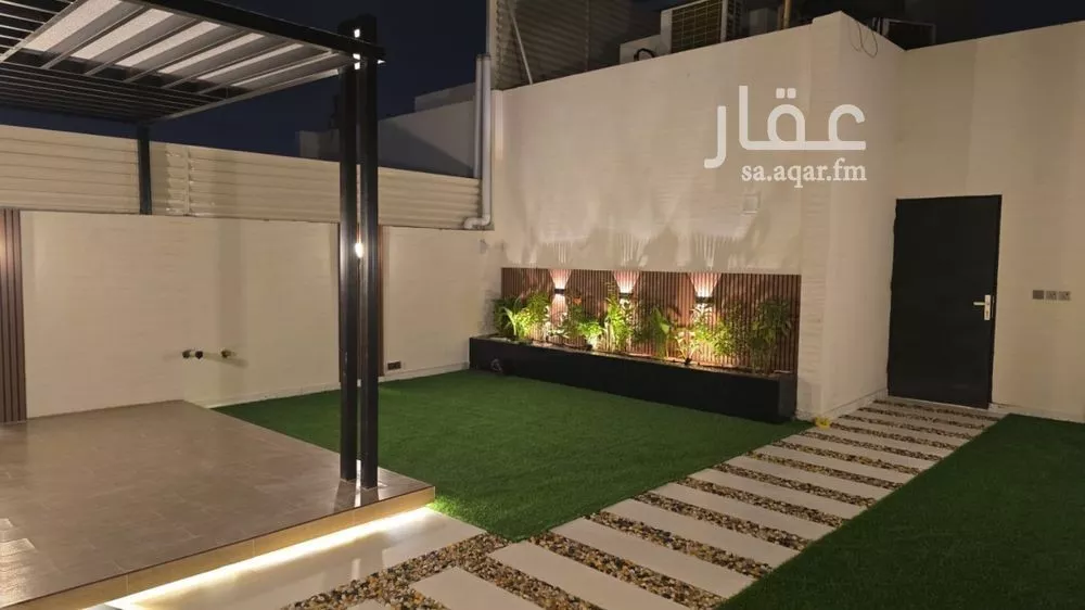 6 bedroom villa in Al Yarmouk 19