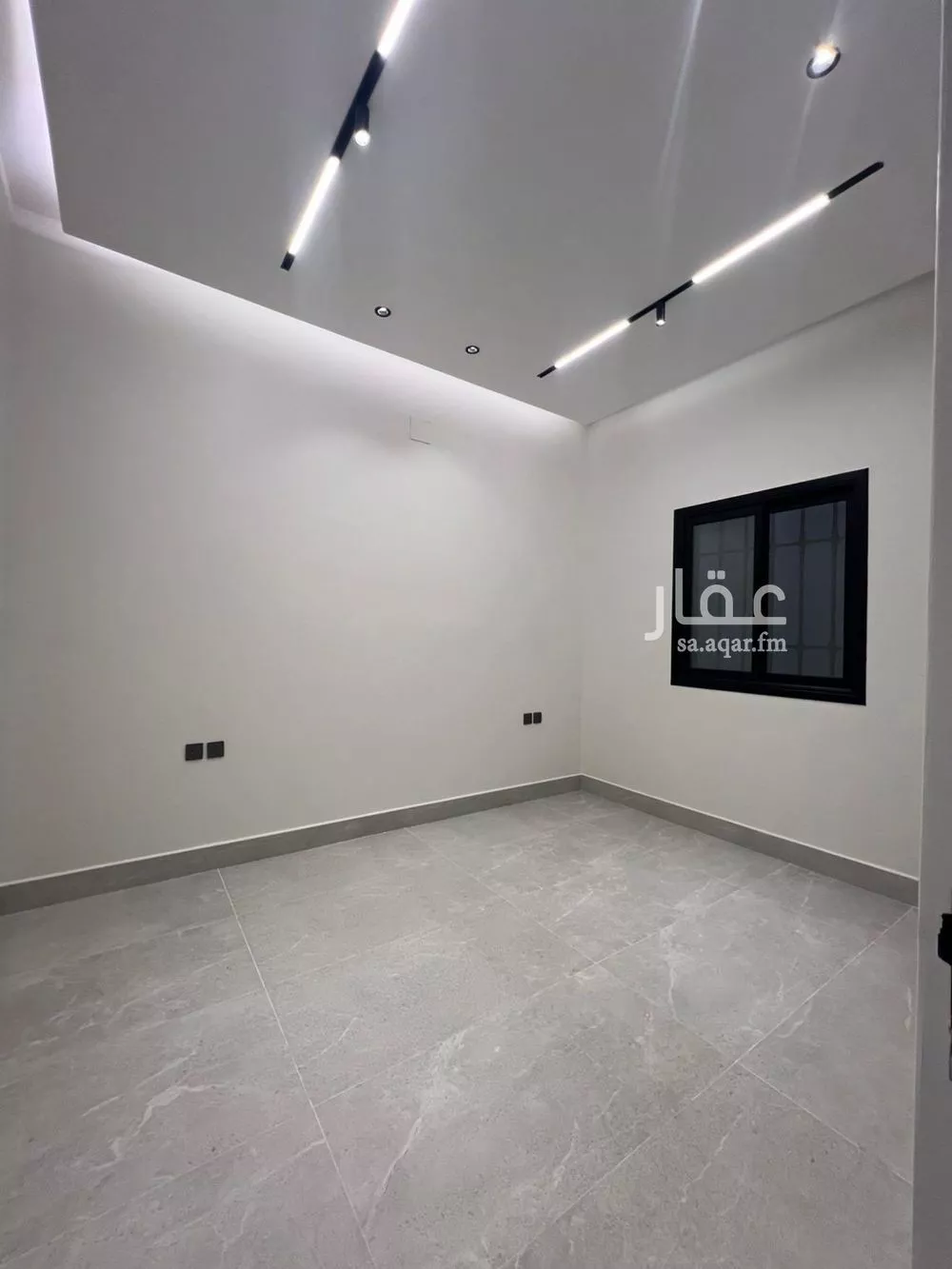 6 bedroom villa in Al Yarmouk 4