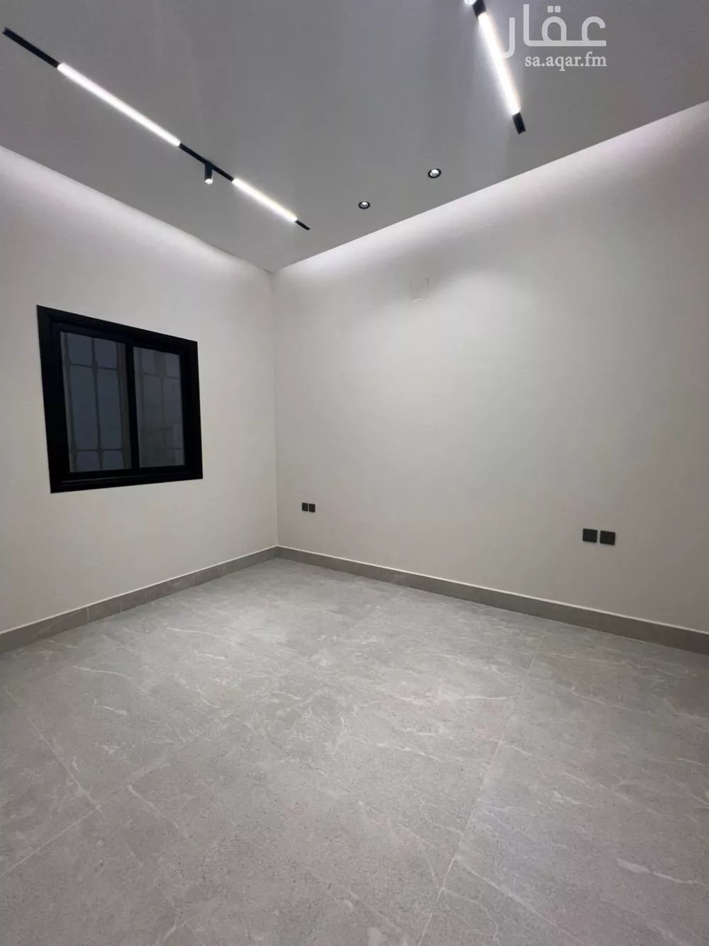 6 bedroom villa in Al Yarmouk 10