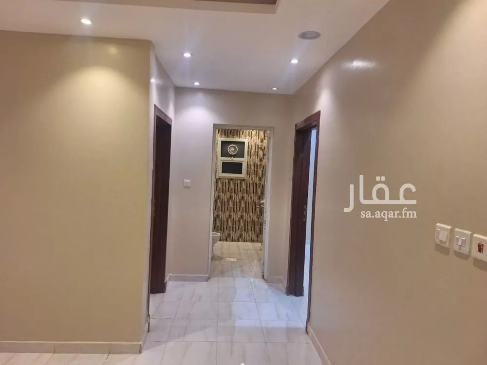 دور 3 غرف في العارض 9