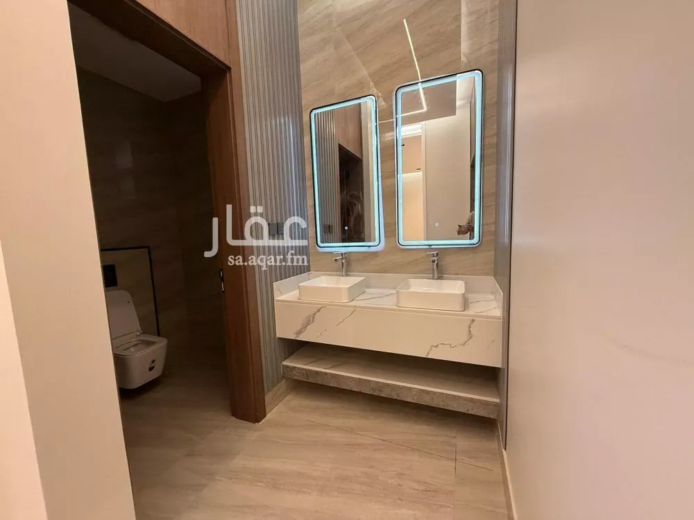 فيلا 5 غرف في الرمال 10